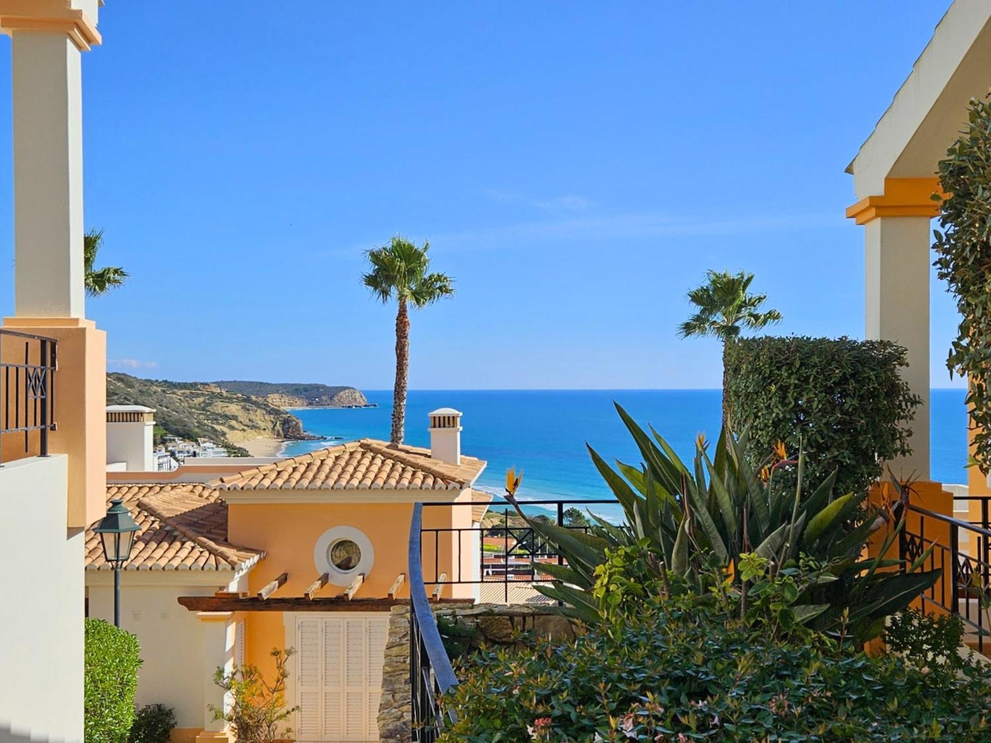 The View - Santo Antonio Villas, Golf & Spa Salema Buitenkant foto